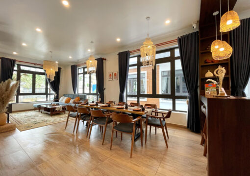 Phòng luxury Dành Cho Cặp Đôi View Nhà Lồng Phòng luxury Dành Cho Cặp Đôi View Nhà Lồng
