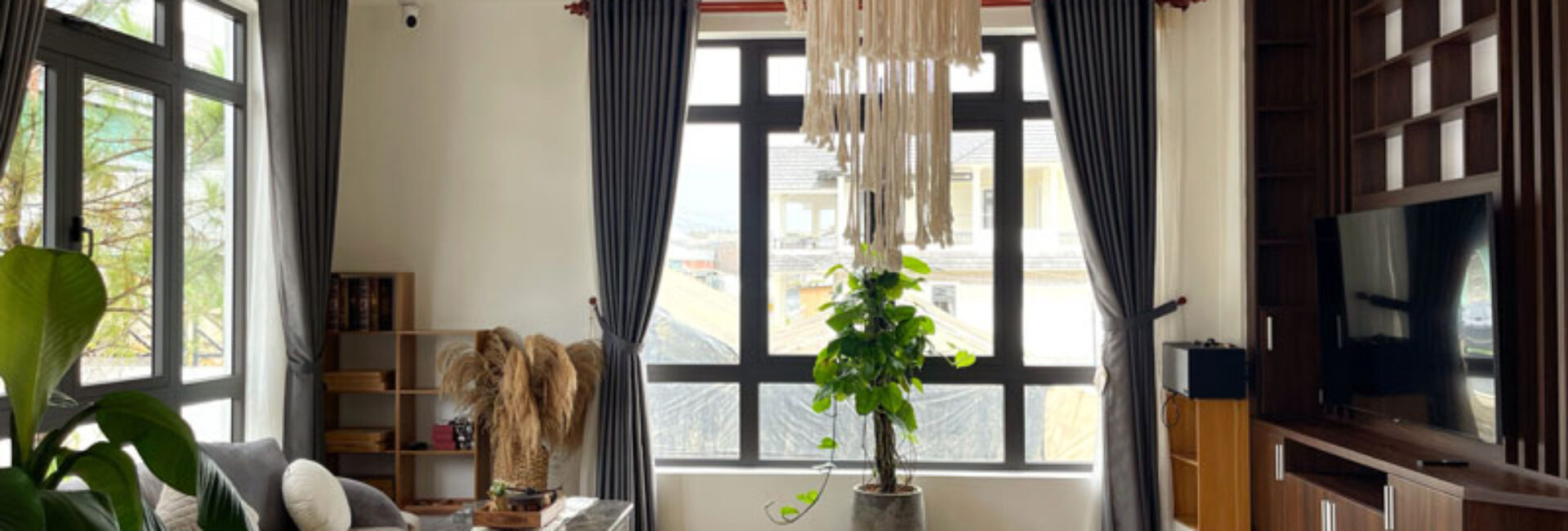 Phòng luxury Dành Cho Cặp Đôi View Nhà Lồng